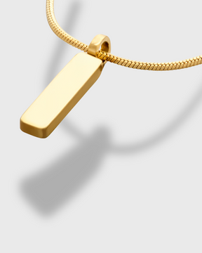 JAMES CLUB – SQUARE CHAIN PENDANT
