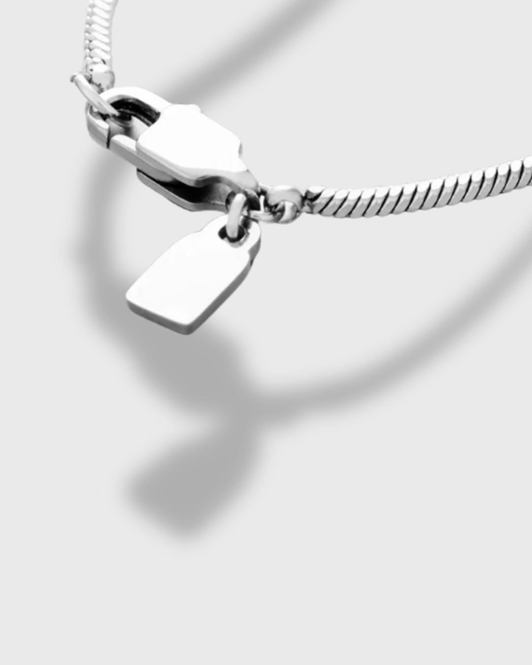 JAMES CLUB – SQUARE CHAIN
